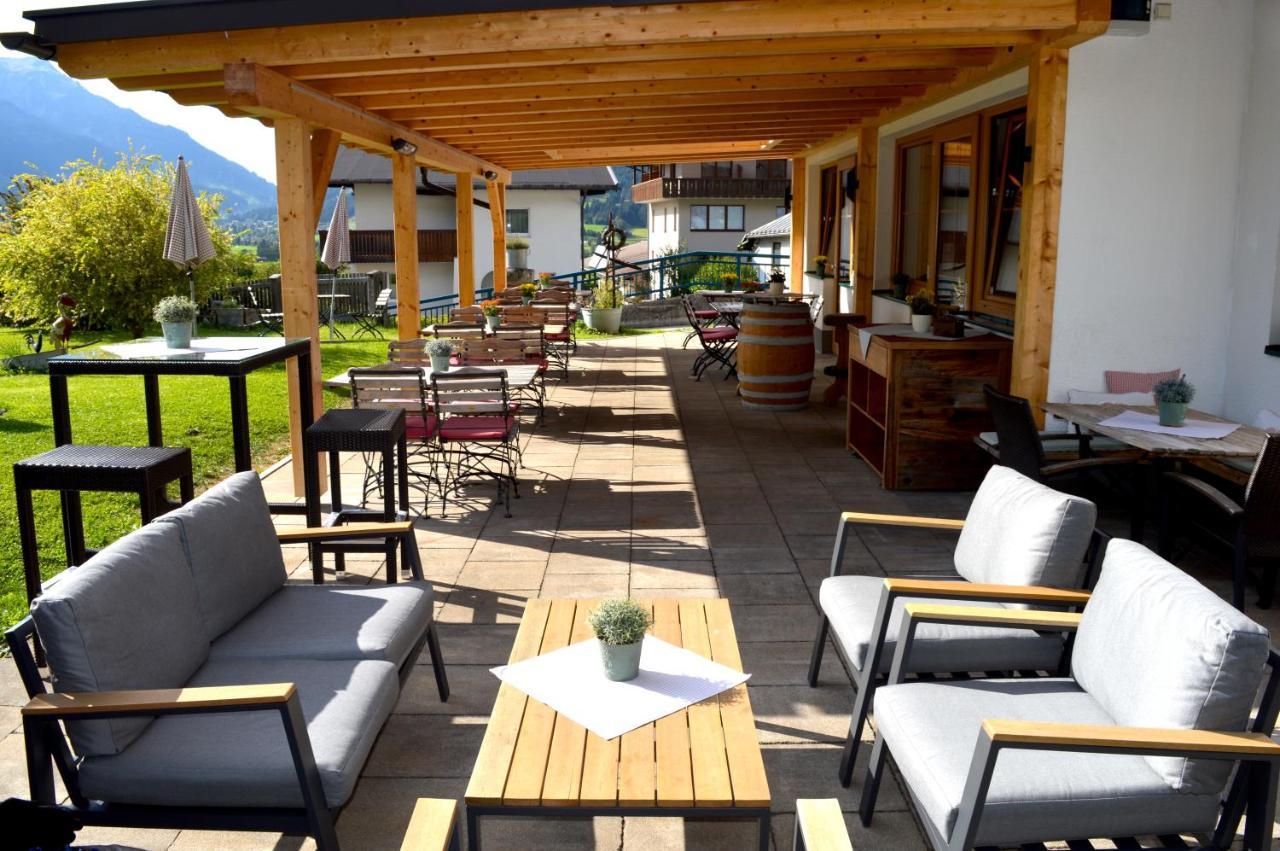 Hotel Zum Urviech -Erwachsenenhotel- (Adults Only) Ehrwald Bagian luar foto