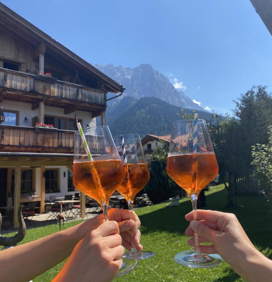 Hotel Zum Urviech -Erwachsenenhotel- (Adults Only) Ehrwald Bagian luar foto