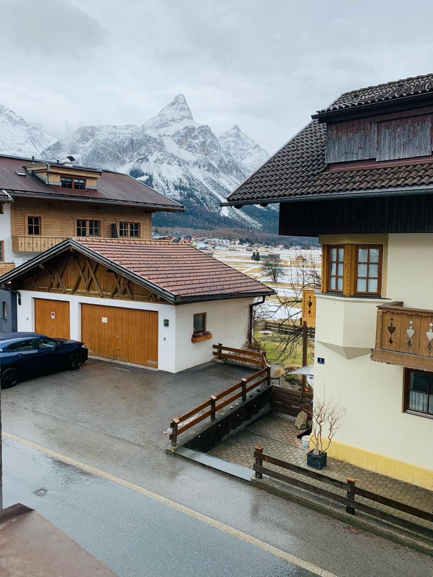 Hotel Zum Urviech -Erwachsenenhotel- (Adults Only) Ehrwald Bagian luar foto