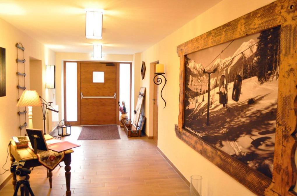 Hotel Zum Urviech -Erwachsenenhotel- (Adults Only) Ehrwald Bagian luar foto