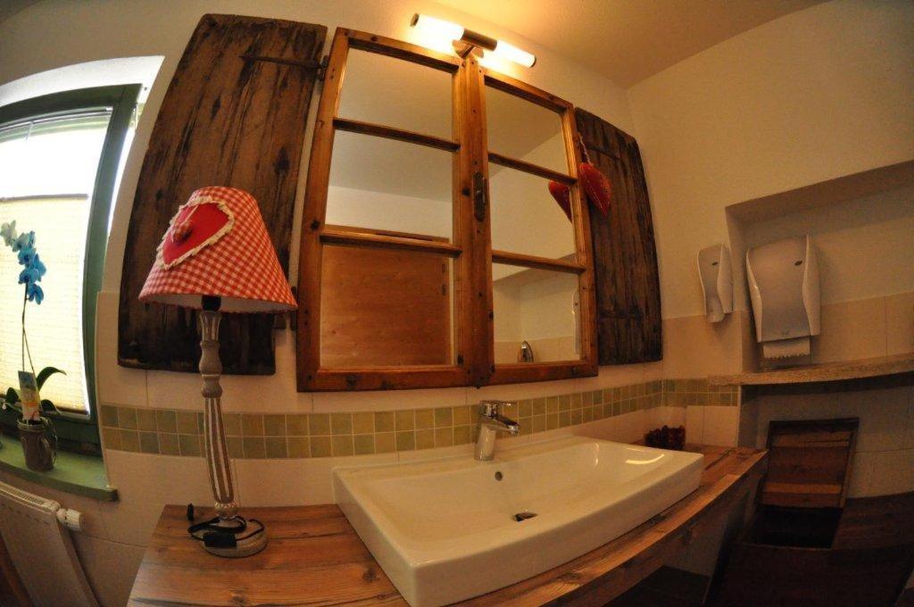 Hotel Zum Urviech -Erwachsenenhotel- (Adults Only) Ehrwald Bagian luar foto