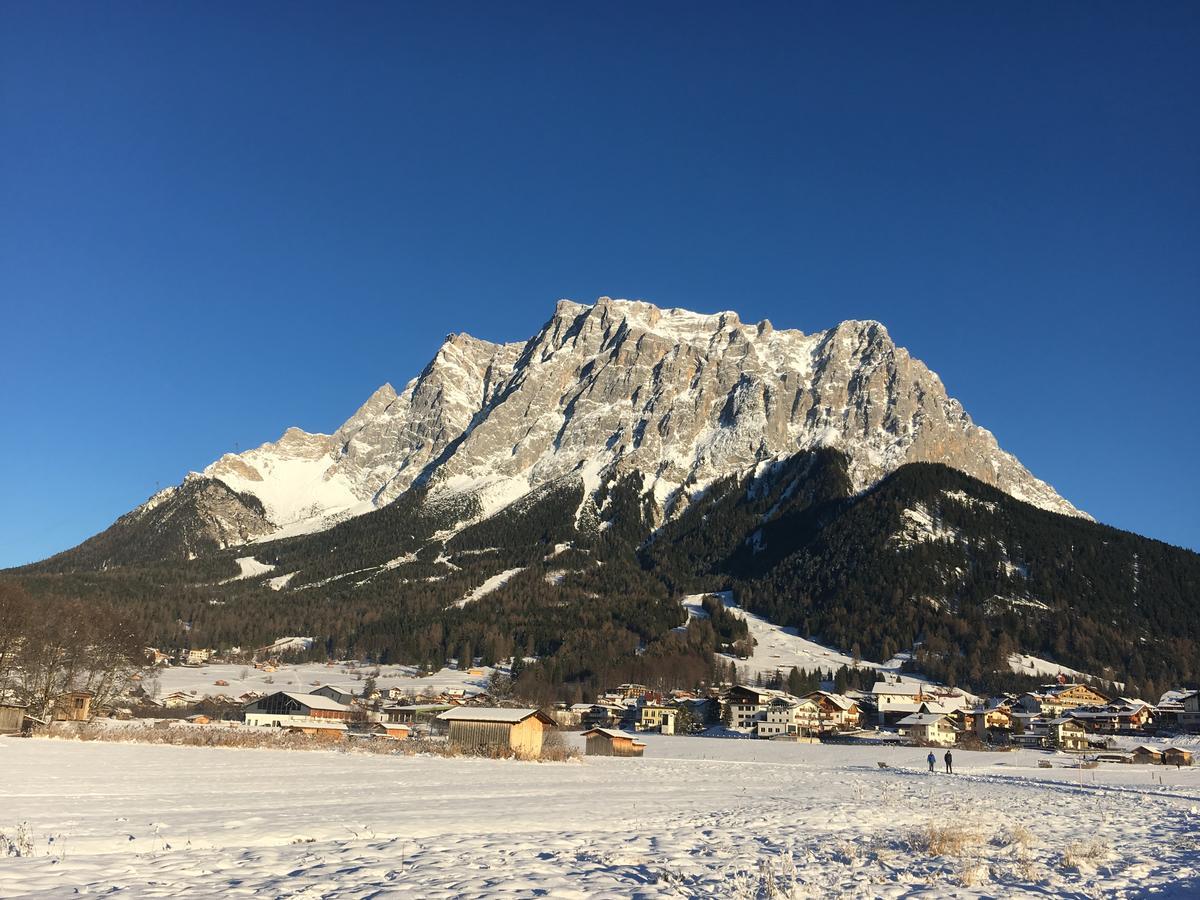 Hotel Zum Urviech -Erwachsenenhotel- (Adults Only) Ehrwald Bagian luar foto
